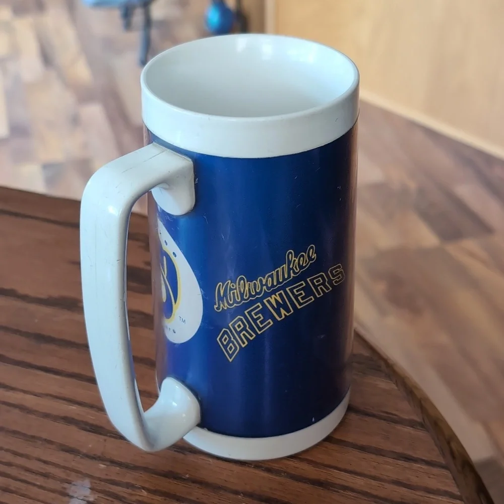 80s Milwaukee Brewers Beer Stein 16oz. Insulated Cup Plastic Double Walled
